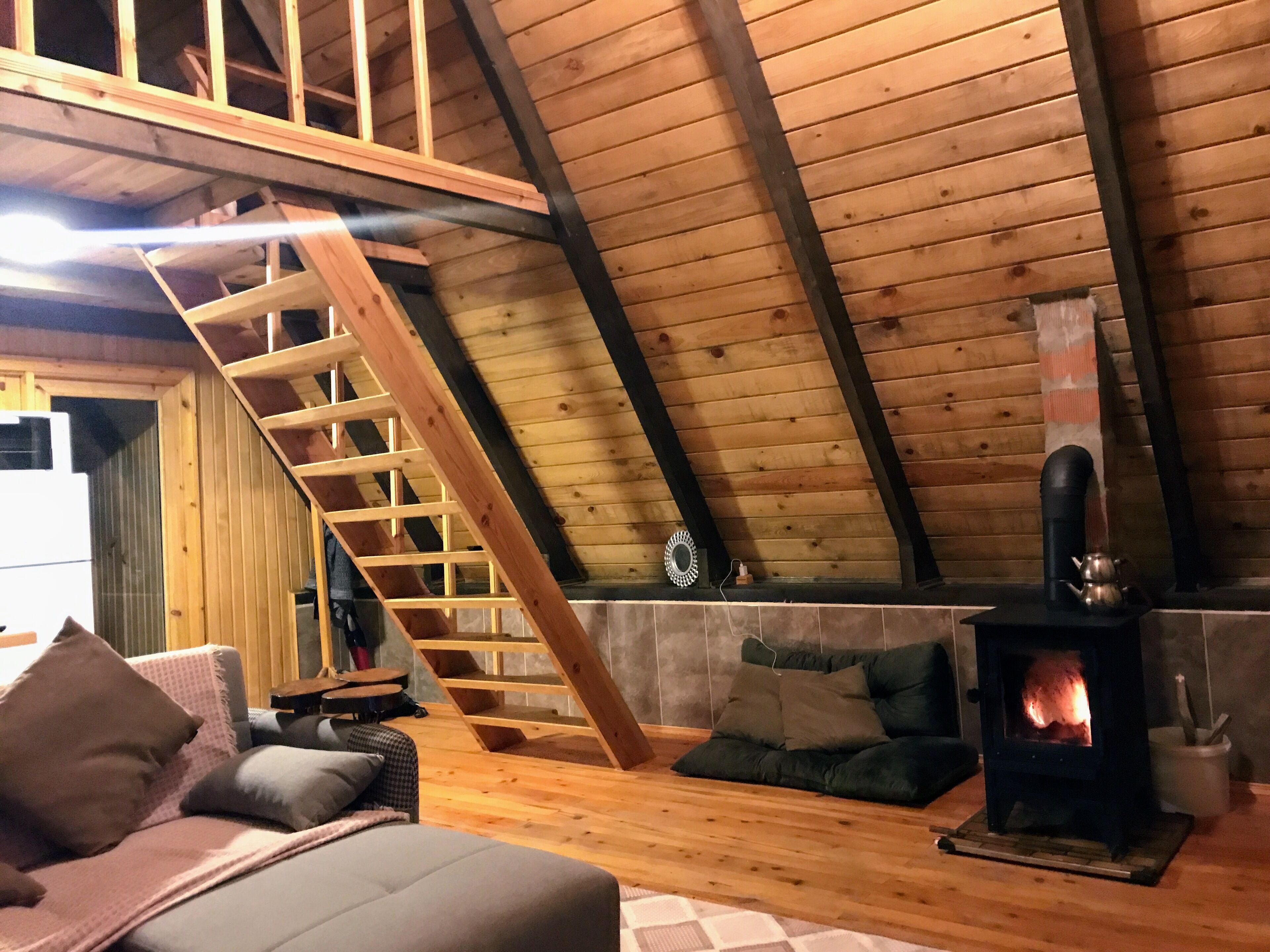 Family Bungalow, 2 Bedrooms, Mountain View | Living area | 32-inch LCD TV with digital channels, Netflix, streaming services