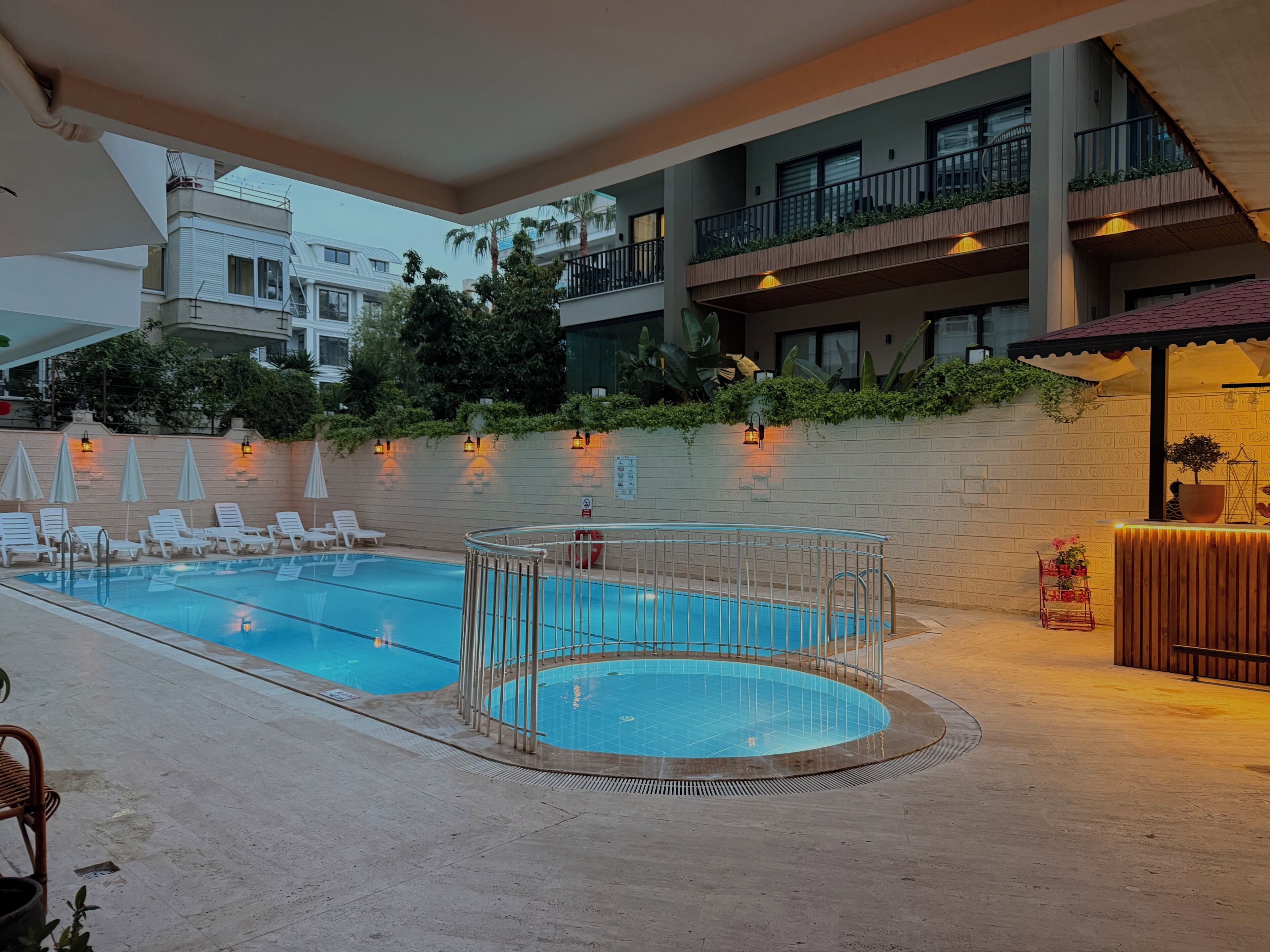 Seasonal outdoor pool