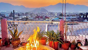 Apartment, 1 Bedroom, Balcony, City View | Property grounds