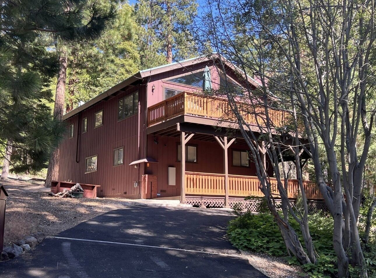Easy to Northstar! Large Lake Tahoe Family Home!