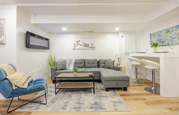 Relaxing lounge area 