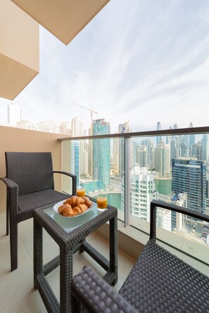 Property grounds - Extravagant 1BR at JW Marriott Marina Residences (Dubai)