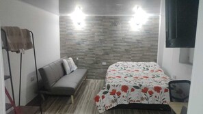 1 bedroom, WiFi, bed sheets