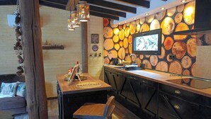 Interior -  Cabin with jacuzzi in its 800 meter private land with fruit trees.  (fataga)