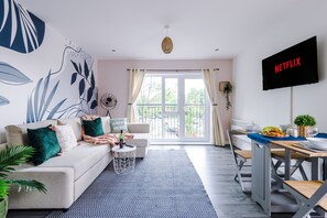 Living area - Formby Village Apartments (Liverpool)