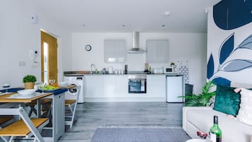 Deluxe Apartment | Living area