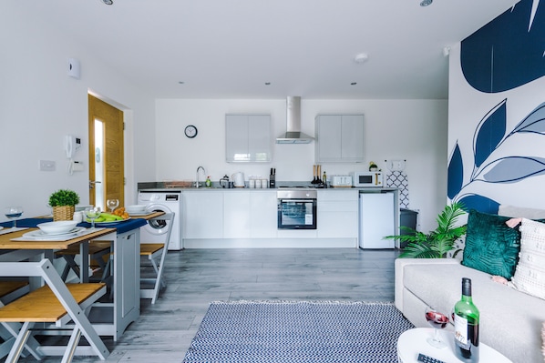 Deluxe Apartment | Living area