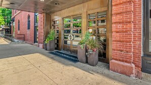 Front of property - Hotel Donaldson (Fargo)