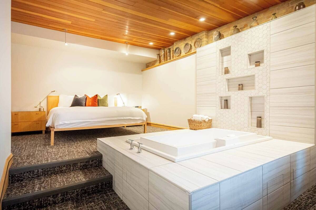 Premium bedding, down comforters, pillowtop beds, minibar