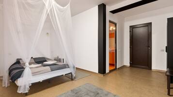 Luxury Double Room | Individually decorated, individually furnished, blackout curtains