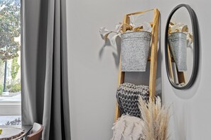 Interior - NEW! Downtown Jive: 1BR Riverfront Condo Sleeps 4 (Nashville)