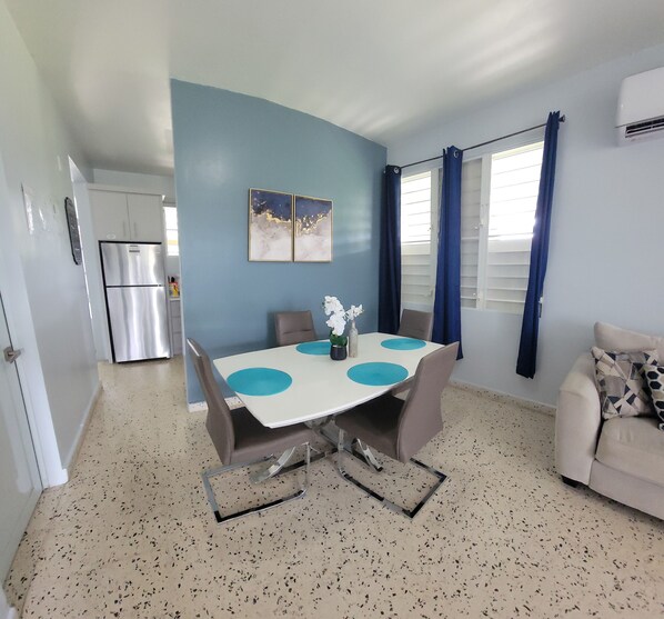 Dining - El Retiro Home (Aguadilla)