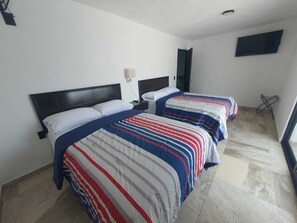 1 bedroom, desk, free WiFi, bed sheets
