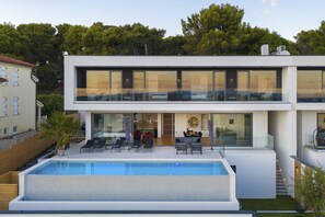 Exterior - Luxury Villa Maroon with Pool (Medulin)