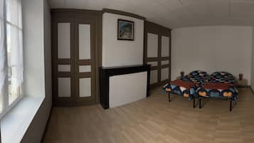 3 bedrooms, WiFi, bed sheets