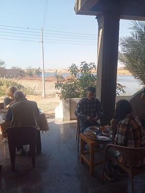 Terrace/patio - tut amun guest house (Abu Simbel)