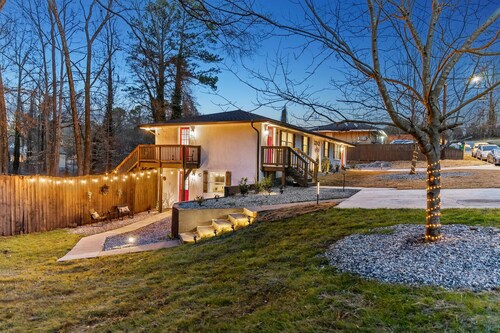 Quaint Quarters | * From 1 to 10 Guests *