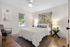 3 chambres, fer et planche Ă repasser, Wi-Fi, draps fournis