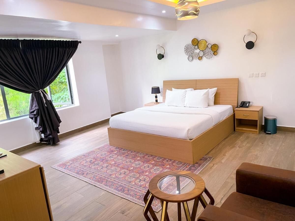 Executive Room