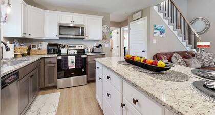 Two-story home with private yard, patio, firepit, grill, & W/D