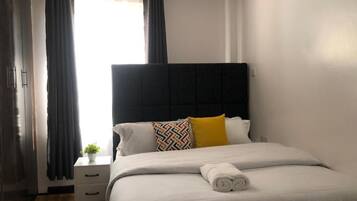 2 bedrooms, desk, soundproofing, iron/ironing board