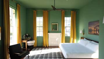 9 bedrooms, iron/ironing board, WiFi, bed sheets