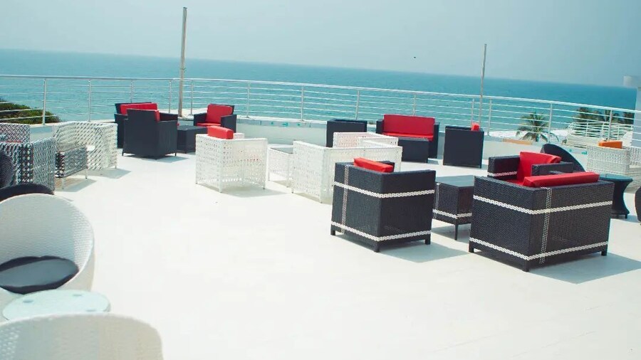 The Paradise Beach Resort and Apartment