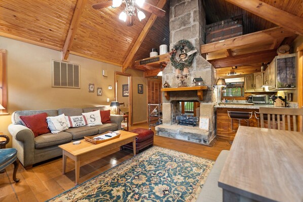 スマートテレビ、暖炉