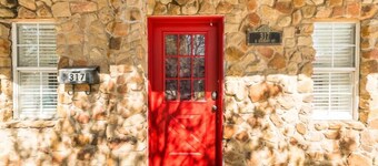 Hickory St. Lodge @ the square!