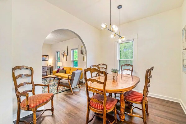 Interior - Downtown Loveland Bungalow, charming, historic 2BR recently remodeled gem.
(Loveland)