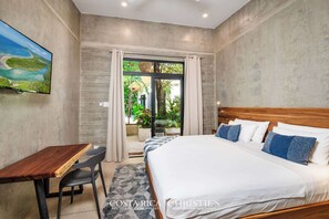 1 bedroom, travel crib, WiFi, bed sheets - Dos Hijas Casita 2-Steps to the Main Surf Break (playa grande)