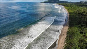 Beach - Dos Hijas Casita 1-Steps to the Main Surf Break (playa grande)