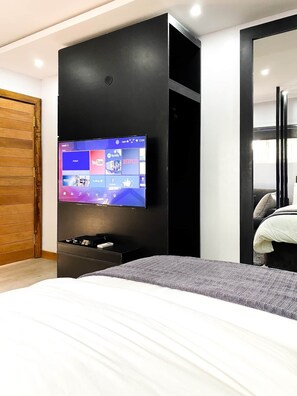 Classic Room | 1 bedroom, soundproofing, free WiFi - Le Noir Studio Apt Ikoy (Lagos)