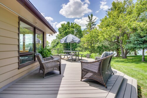 Walk to Lake Beach: Glenwood Vacation Rental!