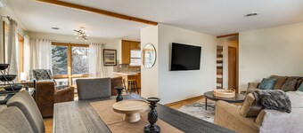 Walk to Lake Beach: Glenwood Vacation Rental!