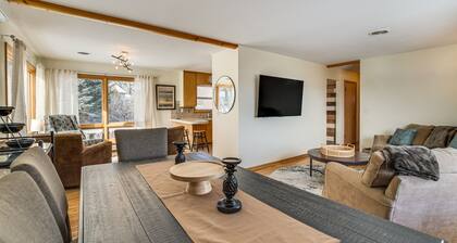 Walk to Lake Beach: Glenwood Vacation Rental!