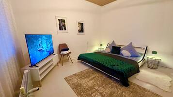 2 bedrooms, desk, iron/ironing board, travel cot