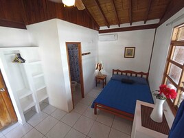 Superior Room, 1 Queen Bed, Oceanfront | Free WiFi, bed sheets