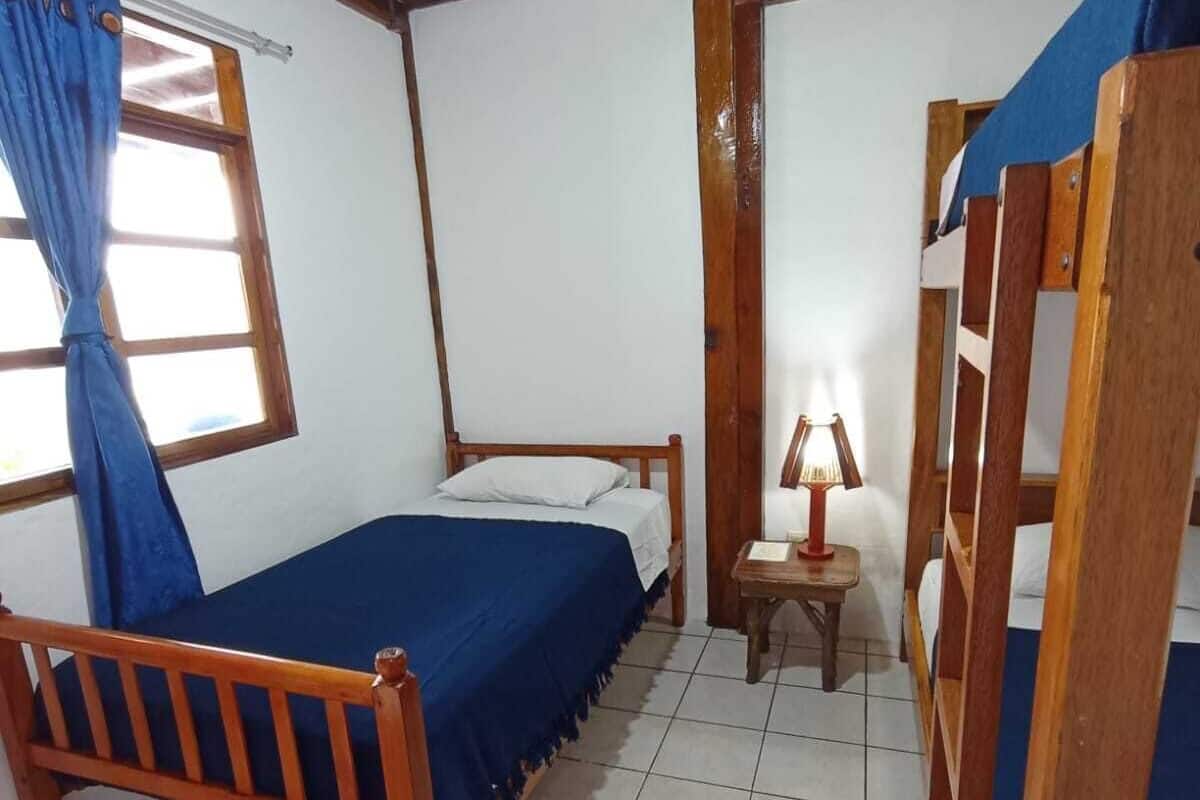 Wifi gratis y ropa de cama