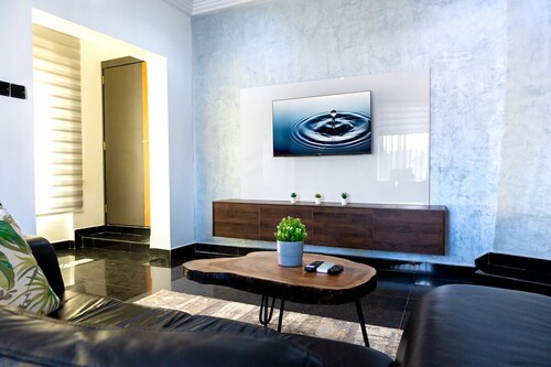 Jotani Living Hotel and Suites