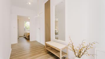 2 bedrooms, iron/ironing board, WiFi (free)