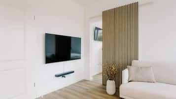 Télévision, chaîne hi-fi