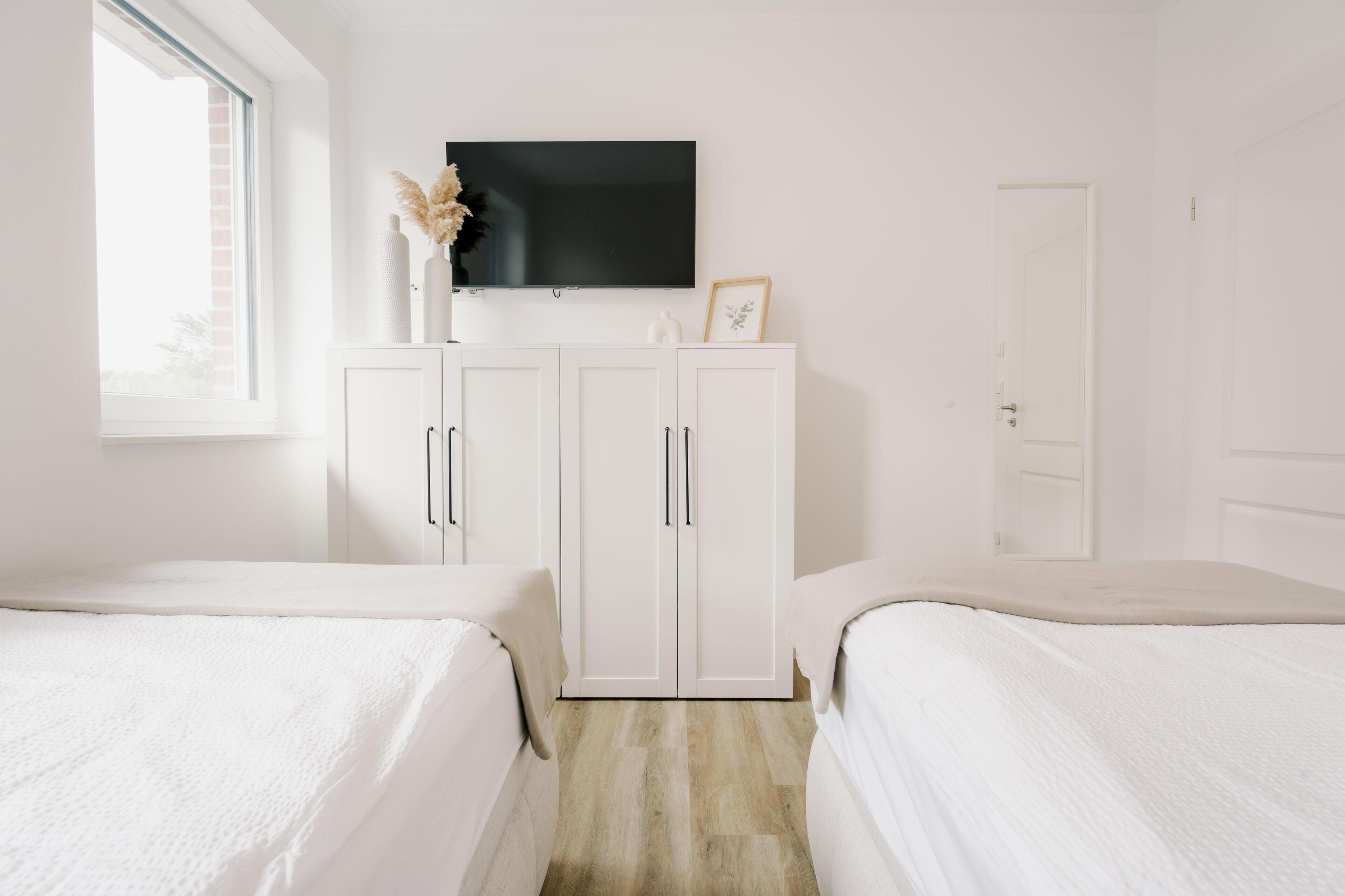 3 bedrooms, iron/ironing board, free WiFi