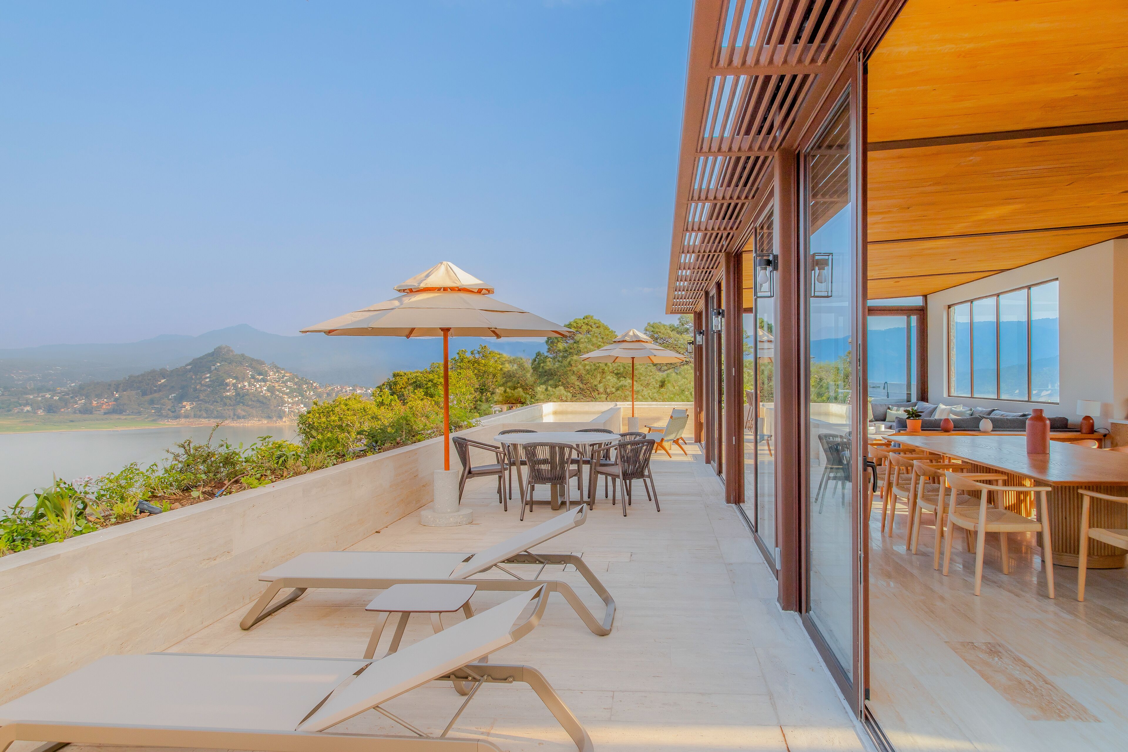 Casa superior | Terraza o patio