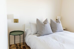 5 Schlafzimmer, Bügeleisen/Bügelbrett, Reisekinderbett, kostenloses WLAN