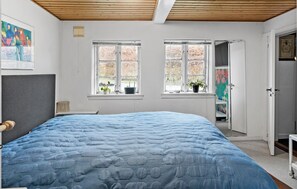 2 bedrooms, free WiFi
