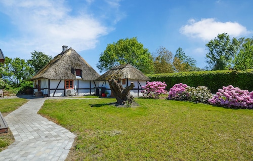 2 bedroom amazing home in øster ulslev