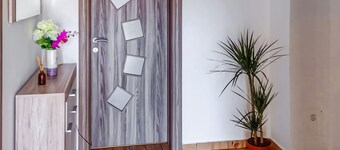 4 bedroom nice home in Smoljanac