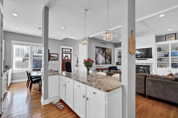 Interior - Derby City Delight (Prospect)