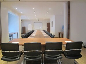 Meeting facility - Pearl Court Residence & Hotels (Lagos)